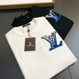 Picture of Louis Vuitton Sweaters _SKULVm-3xl25t0246740